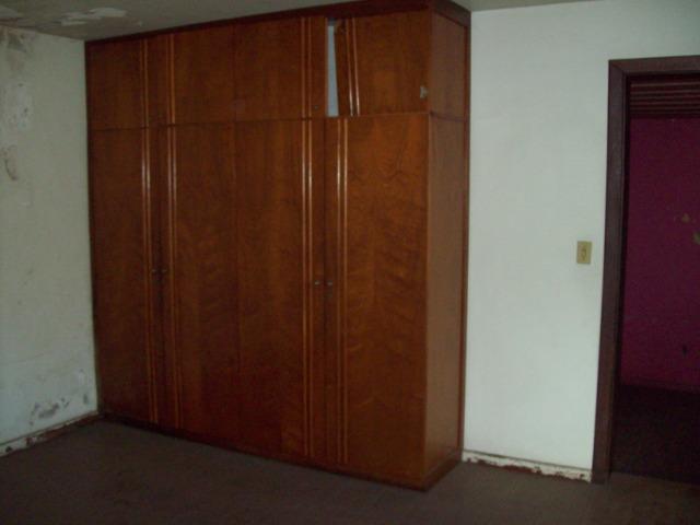 Casa colonial , 3 quartos , 4 vagas , habite-se , joão pinheiro , BH - Foto 9