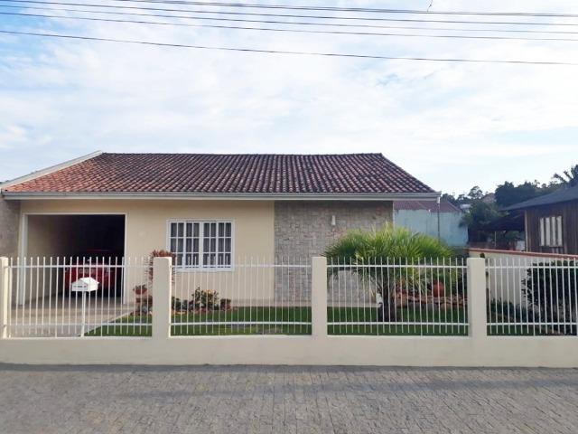 Casa com 02 Quartos + 01 Suíte no Itaum