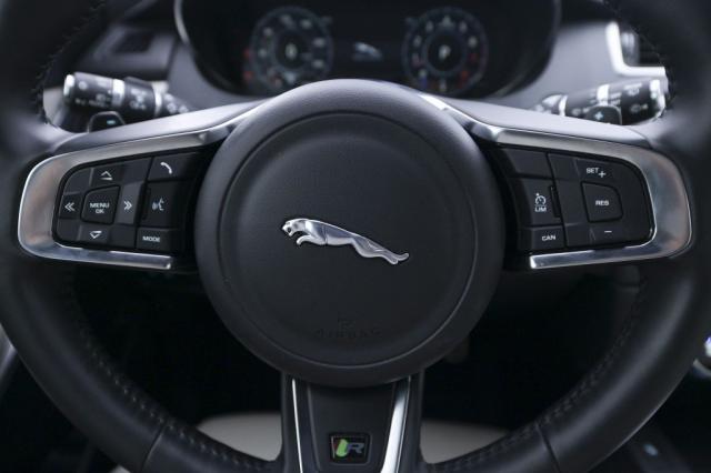 JAGUAR E-PACE P250 R-DYNAMIC S 2.0 16V AWD AUT./2018 - Foto 16