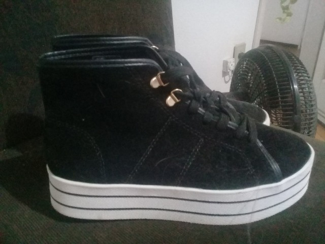 tenis tipo plataforma