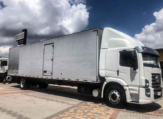 2018 VOLKSWAGEN CAMINHÃO BAÚ REFRIGERADO