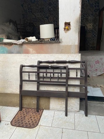 Cama Solteiro Estilo Marquesa Em Cedro - Foto 2