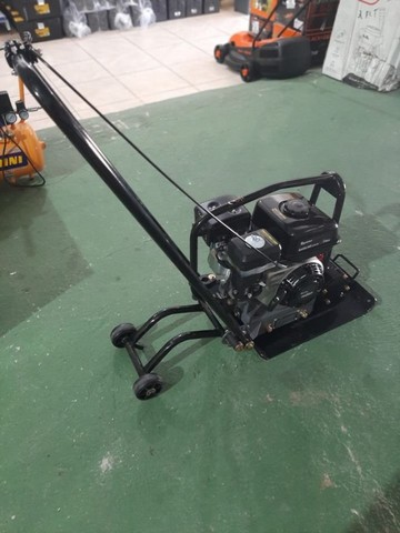 Placa Vibratória Compactadora a Gasolina 196cc 6.5hp 4t - Tpc60wxp Toyama (Loja) - Foto 4