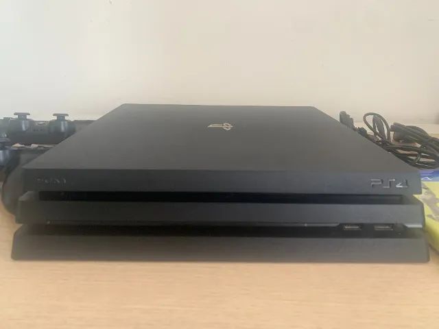 Console PlayStation 4 Pro 1TB - Sony - MeuGameUsado