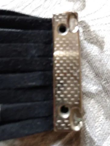 Bracelete de tecido com berloques prata - Foto 4