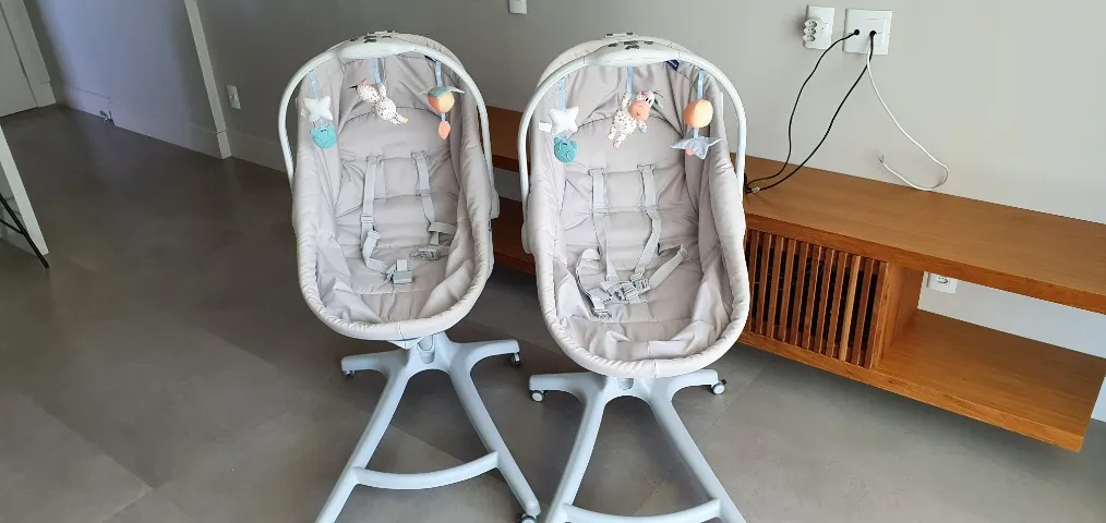 Berço Regulável Moises Baby Hug 4in1 Air Stone Cinza Chicco