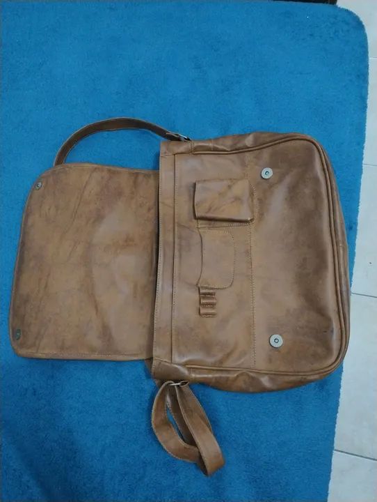 Vendo bolsa de couro legítimo - Foto 3