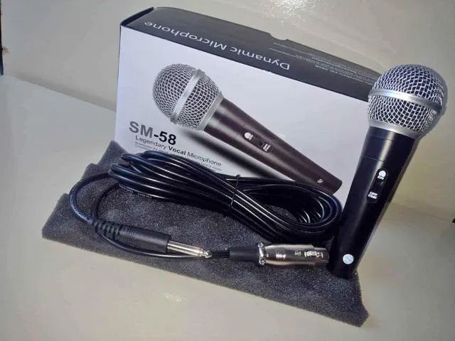 Microfone de Ótima Qualidade, acompanha cabo de brinde