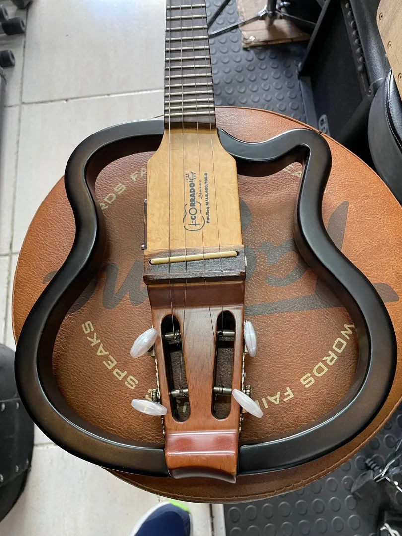 Cavaquinho Silent Corrado