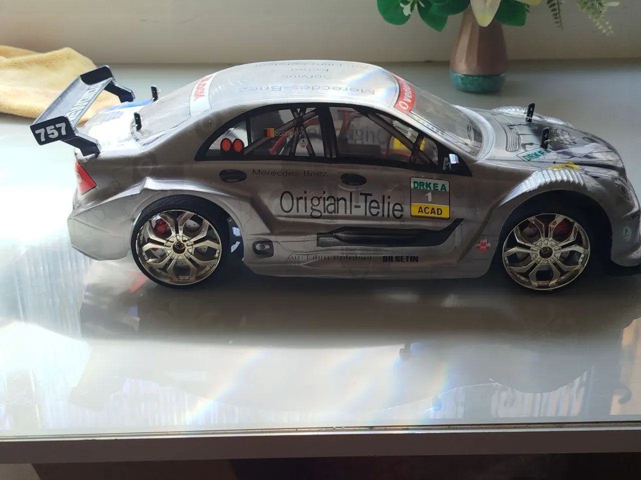 Mercedes 1/10 de auto modelo - Foto 5