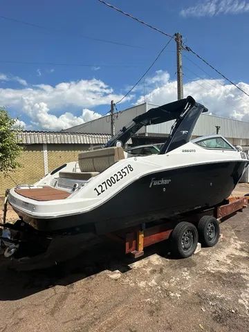 Lancha Focker 255 GTO Ano 2022 com motor de Centro Mercruiser 260HP Carreta de Enc - Foto 8