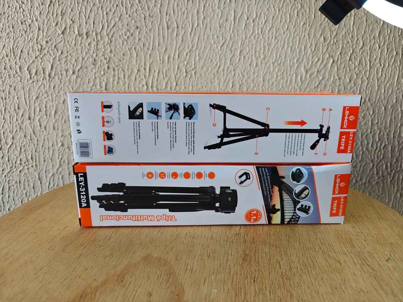 Tripé multifuncional com nível  - Foto 3