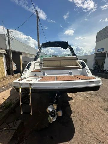 Lancha Focker 255 GTO Ano 2022 com motor de Centro Mercruiser 260HP Carreta de Enc - Foto 4