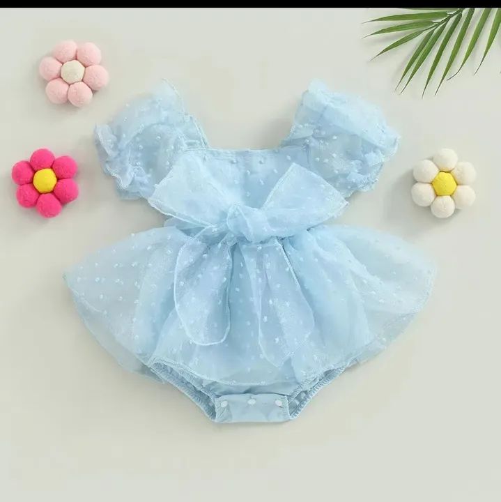 Romper/body com saia e faixa azul claro 3-6 meses