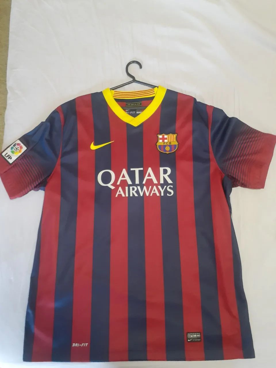 Vende-se uma camisa do Barcelona  - Foto 2