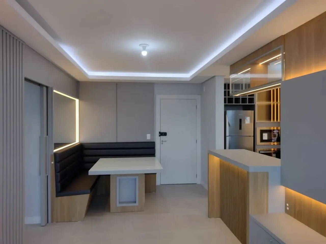APARTAMENTO 3 DORMITÓRIOS, mobiliado, NOVO , TOP, em Canasvieiras - Florianópolis - SC