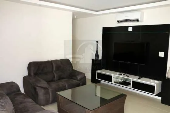 Excelentes flats com serviço de faxina e lavanderia. Leia descrição. Valor com taxas a par
