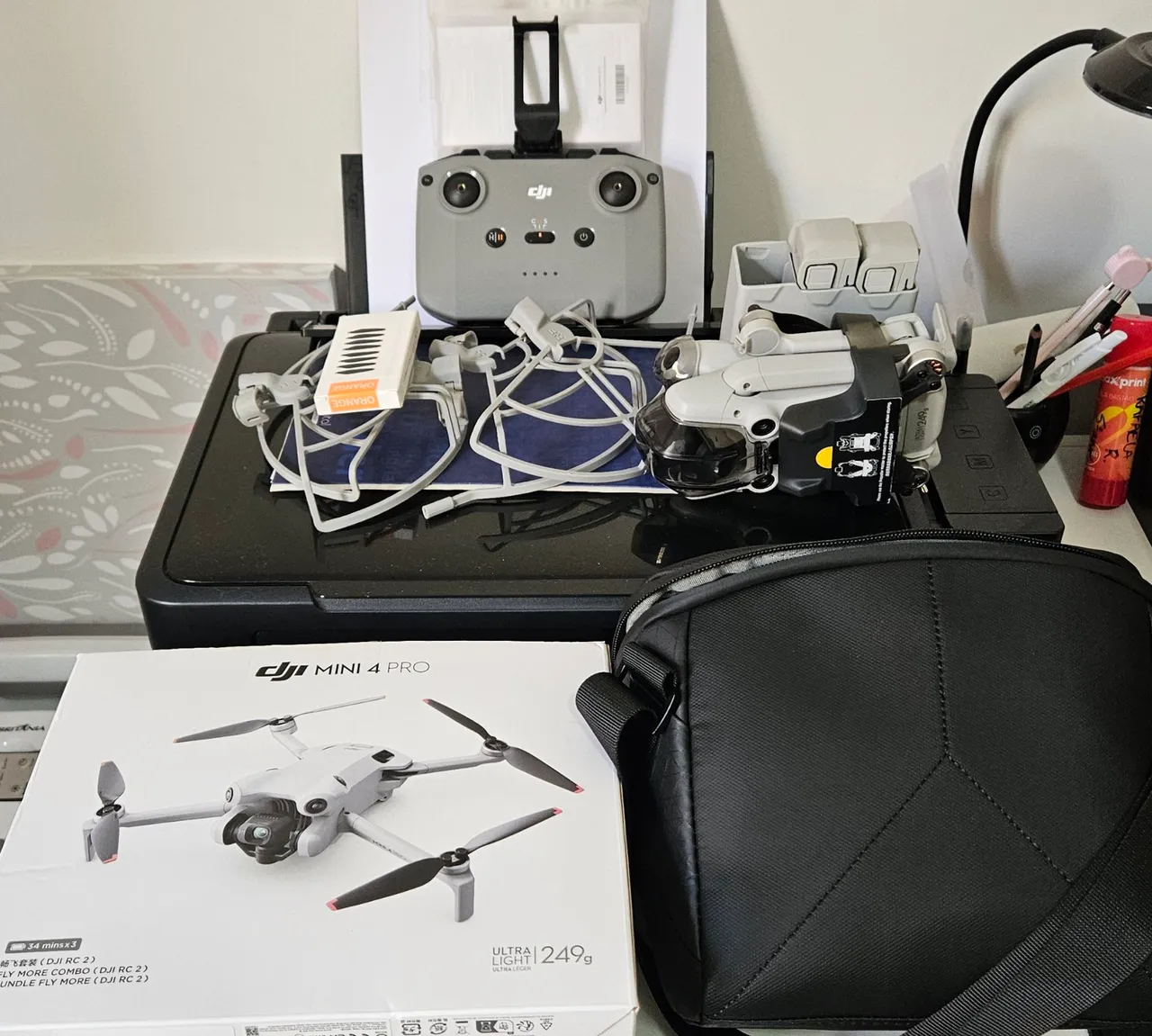 Drone DJI Mini 4 Pro Fly More