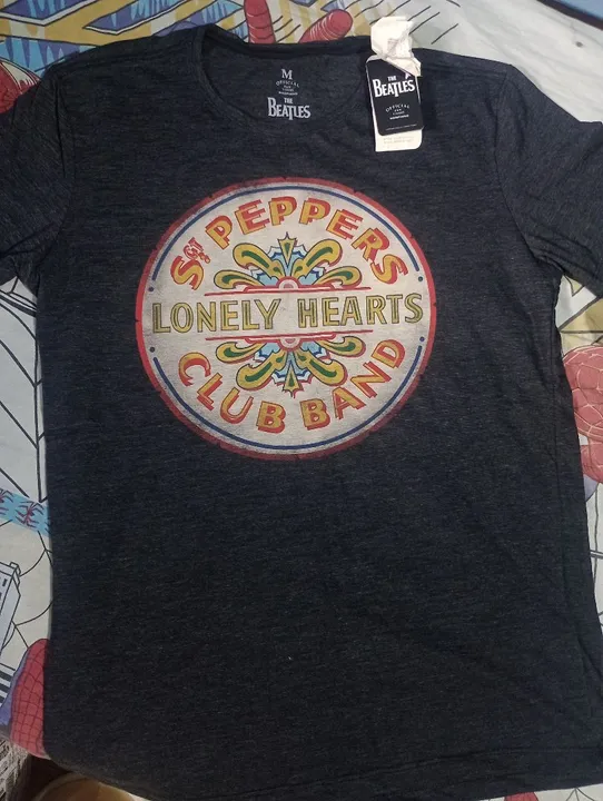 Camisa : Beatles: Sgt Peppers (Oficial) Tamanho M