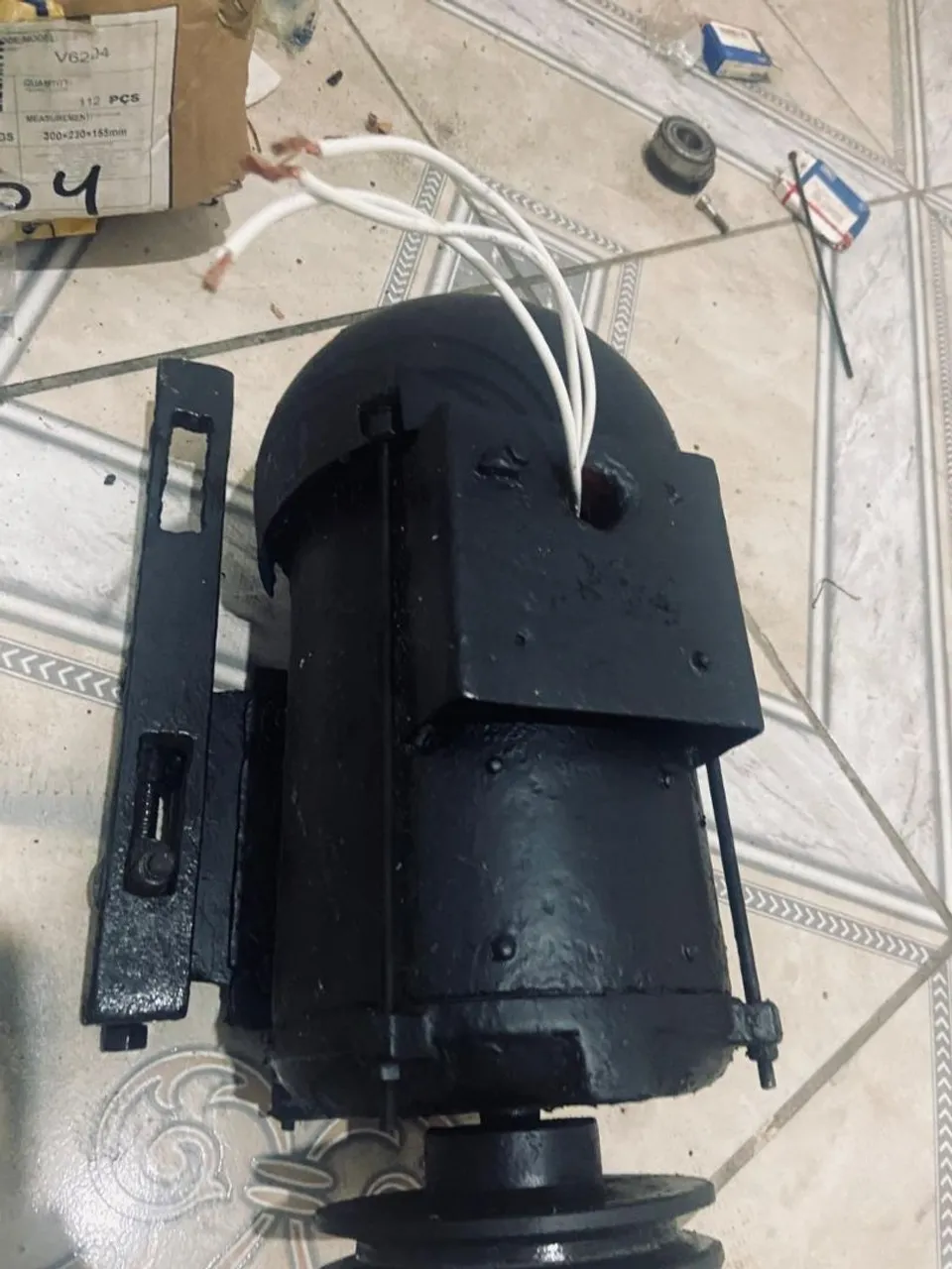 Vende-se motor trifásico 1cv 1700rpm 380v