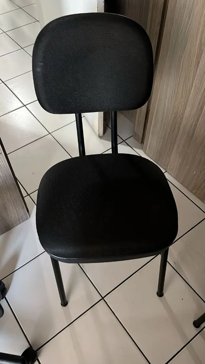 Cadeira de Escritório Simples, estilo secretária,confortável. Marca Martiflex