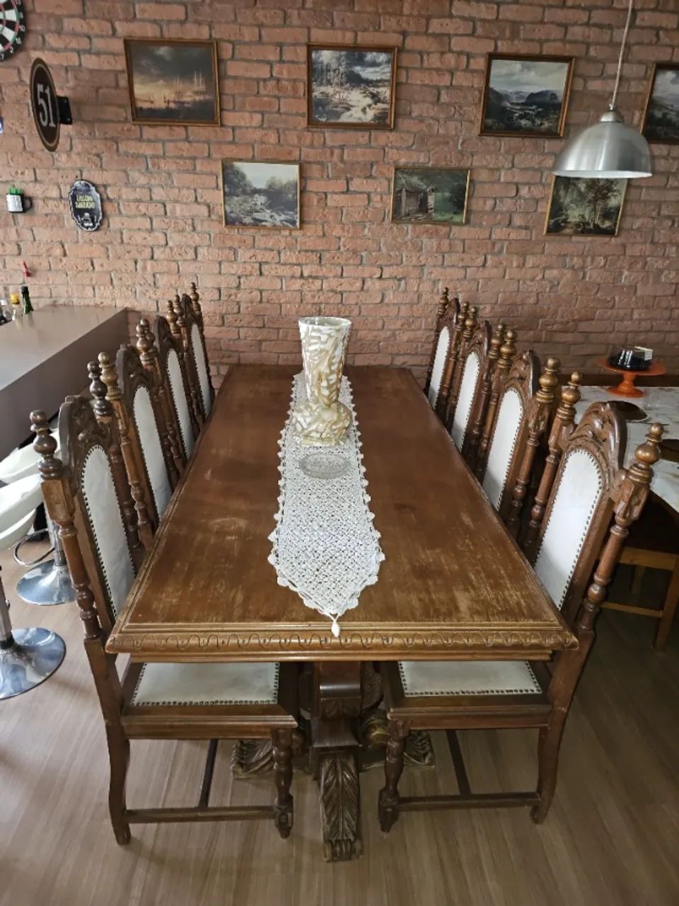 Mesa de Jantar de Madeira Cerejeira com 8 cadeiras