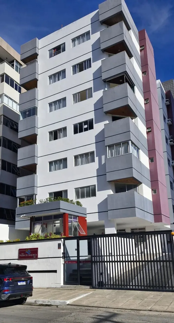 exc Quarto e sala na 1ª Qd do Mar da Ponta Verde