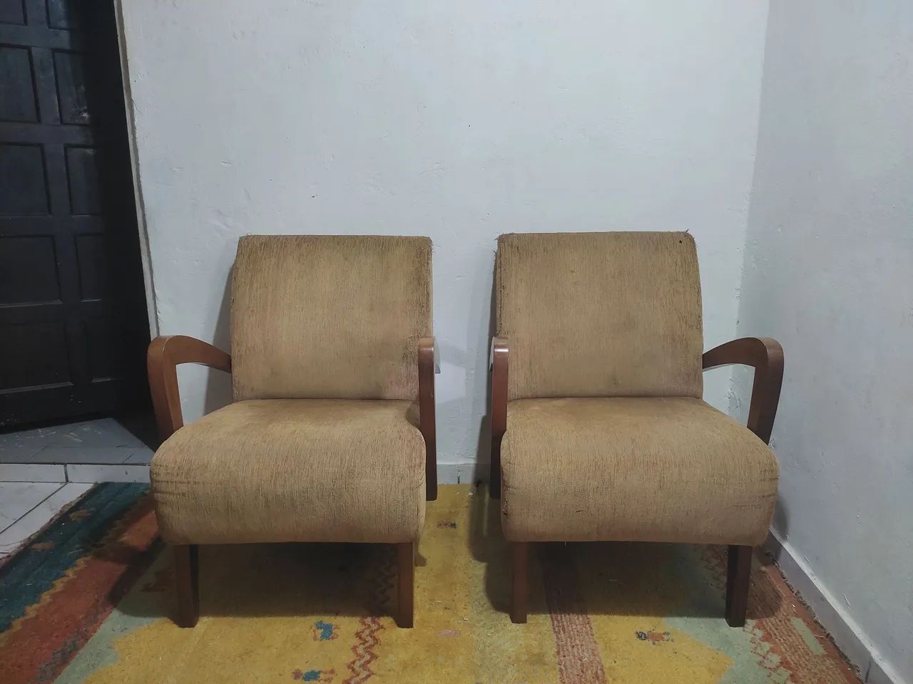 Par de Poltronas em Madeira - Foto 3