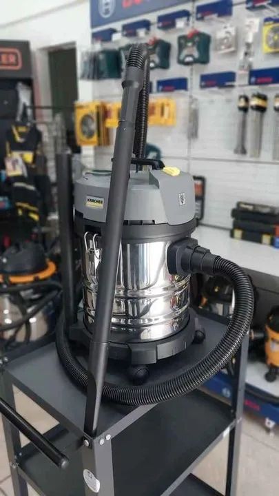 Aspirador de pó e água profissional 20 litros 1400W - Karcher (Loja/Loja)