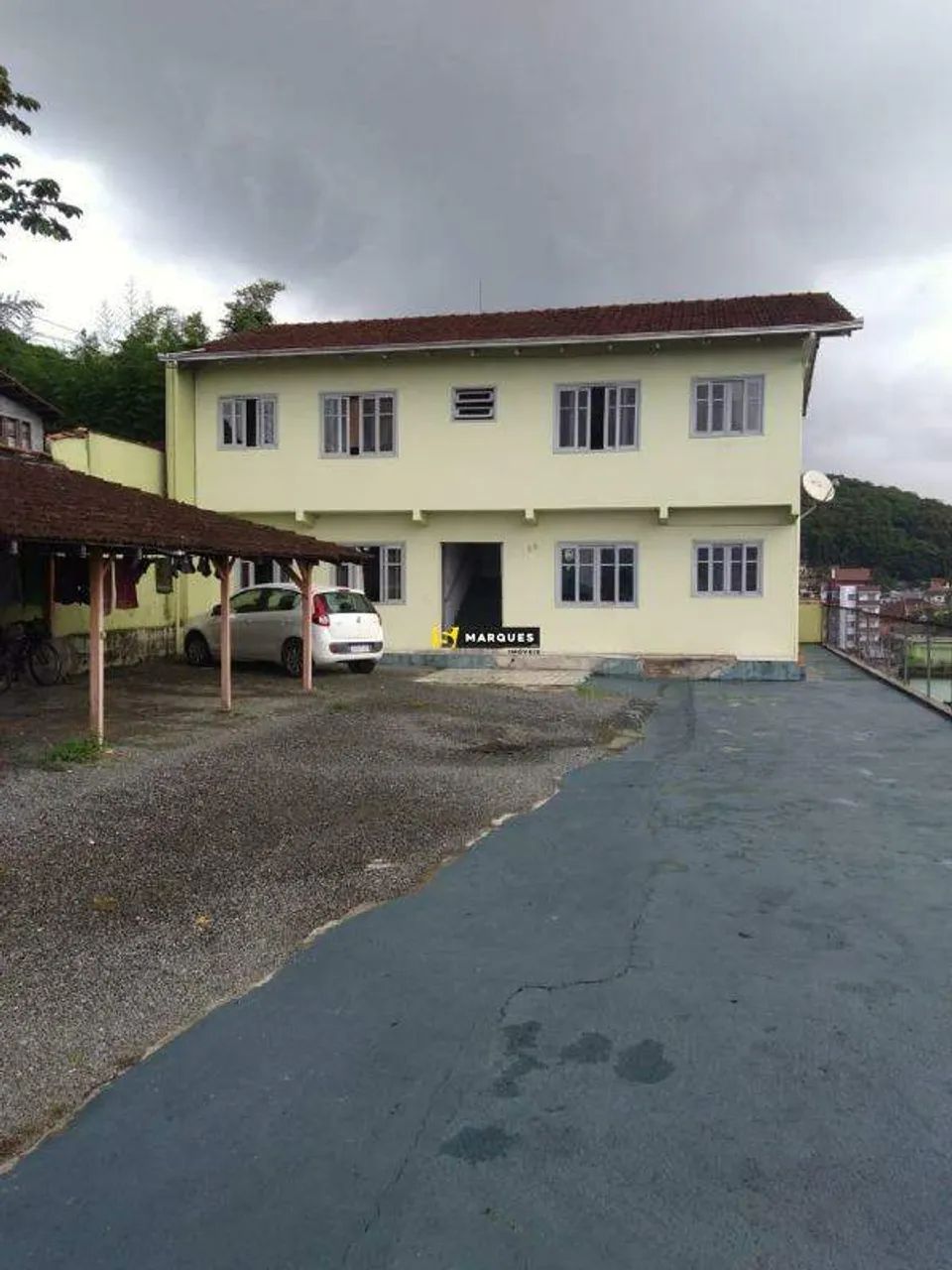 Prédio com 4 apartamentos ja alugados, ótima oportunidade de investimento