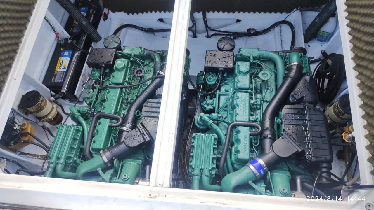 Lancha Scarab Intermarine 38 2x Volvo Cad 42 - Foto 9