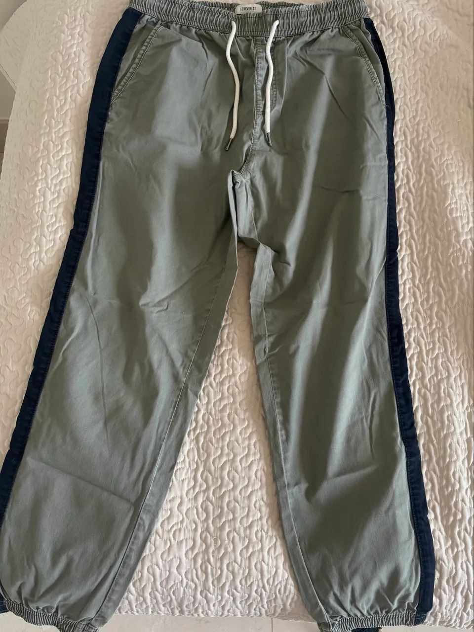 Calça feminina jogger forever 21 - Foto 2
