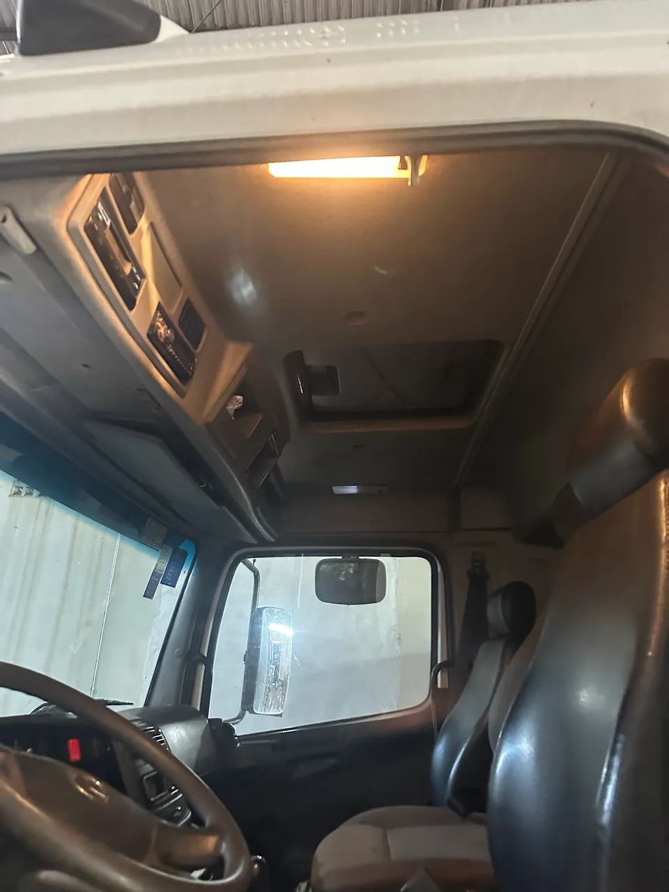 Caminhão Mercedes Munck 12 Toneladas - Foto 9