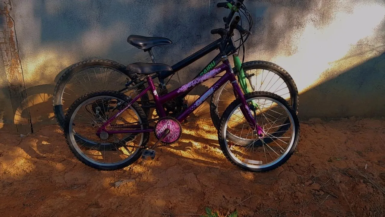 Bicicleta Aro 24 e outra Aro 20 as duas da mesma marca Cairo