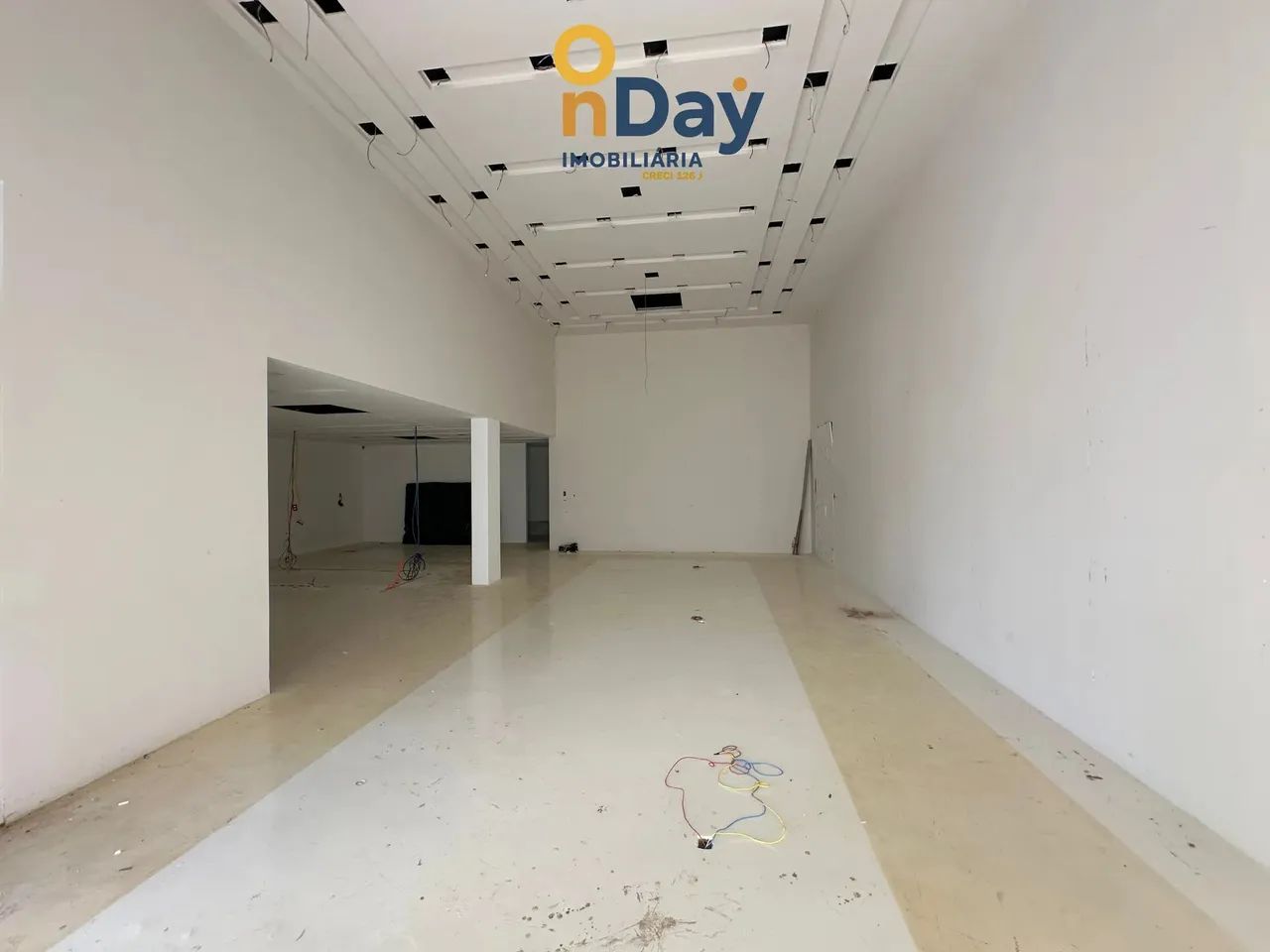 Ponto Comercial com Vão Livre - Centro - Foto 3