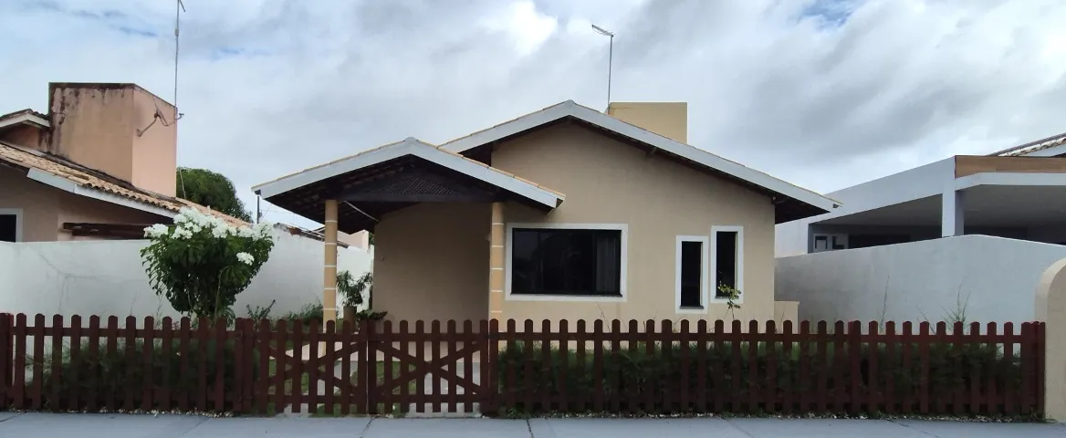 Alugo Casa no Condomínio Caminho dos Lagos - Aruana, com Energia solar