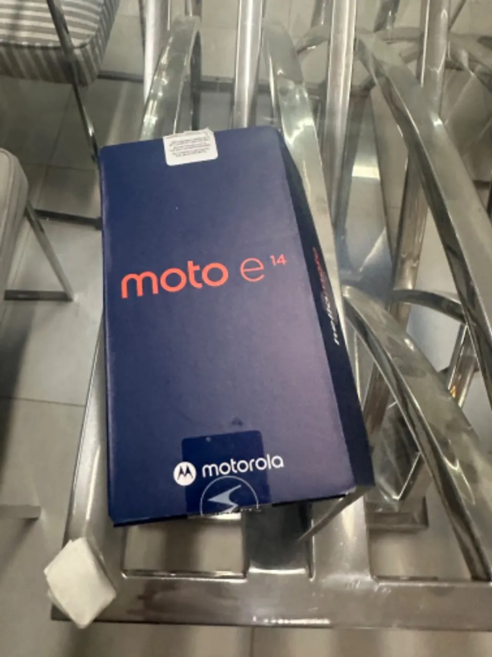 Celular motorola E14