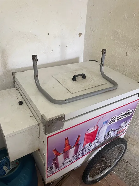 Carrinho para bebidas Cefaz