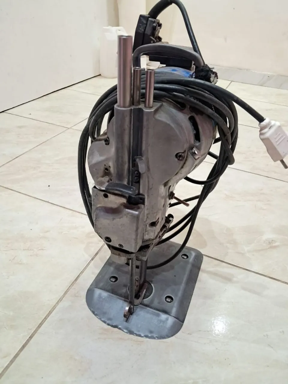 Máquina de Corte Industrial tecido