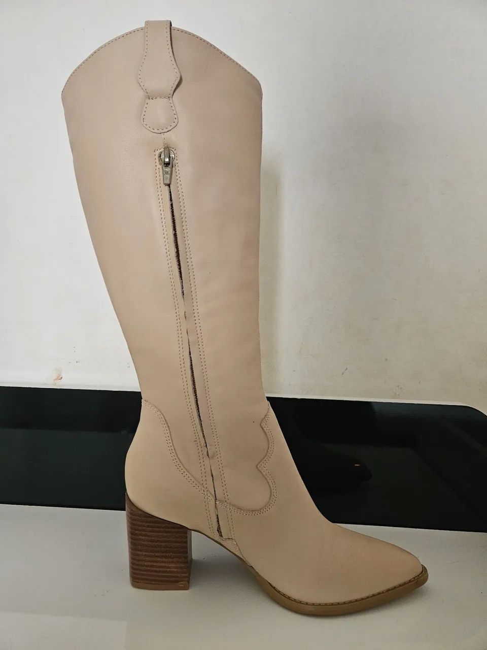 Bota de couro bege n.34