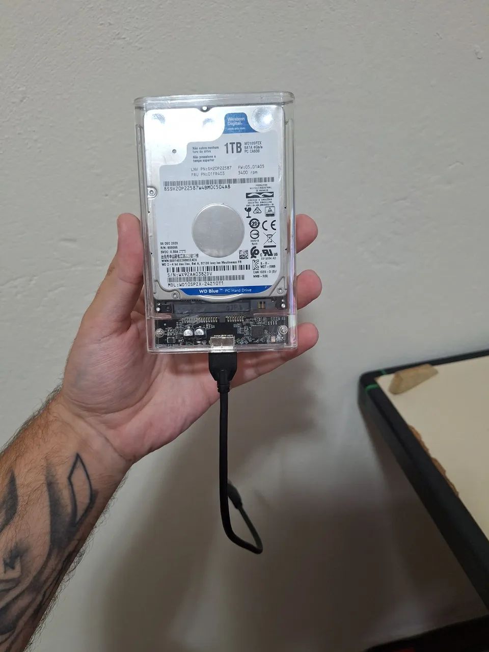 Hd de notebook 1tb com case (aceito oferta) - Foto 3