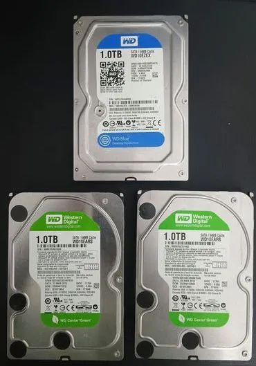 n.3 HDs 1TB 3,5"