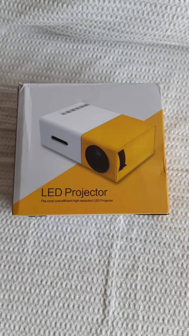 Mini Projetor Portátil