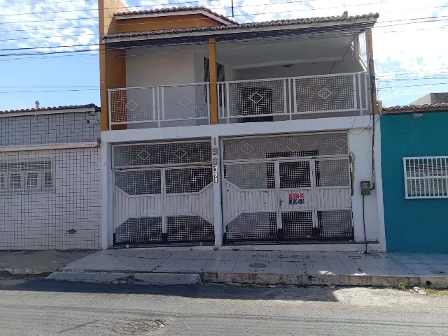 Casa duplex no coração da cidade