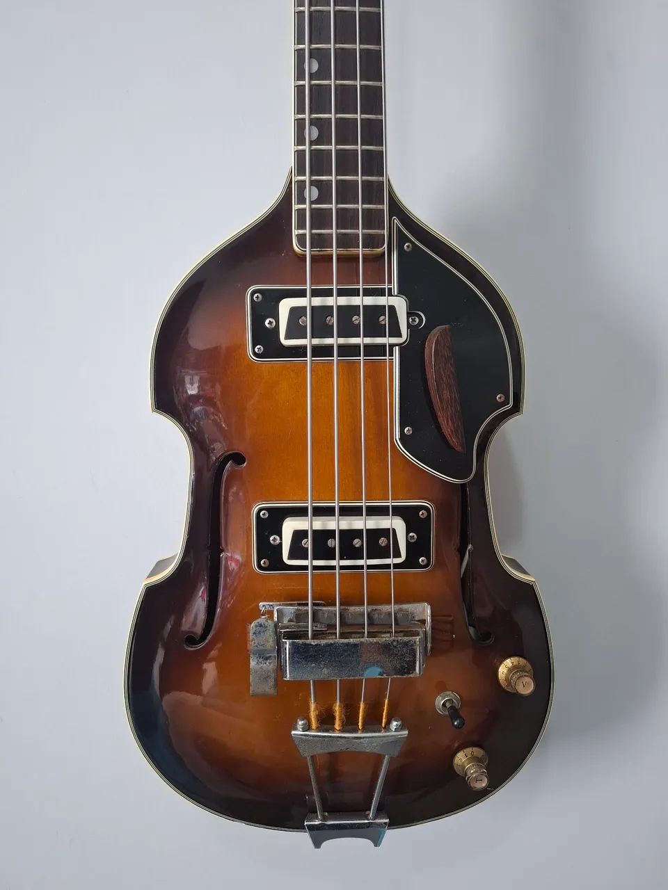 Baixo Viola Bass vintage Aria 1972