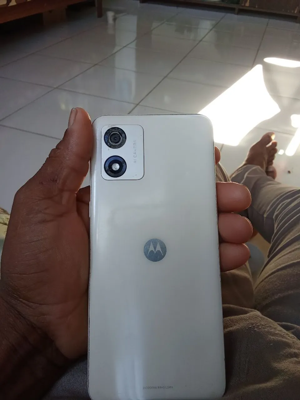 Motorola , está trincado a tela mais funcionando perfeitamente tudo.