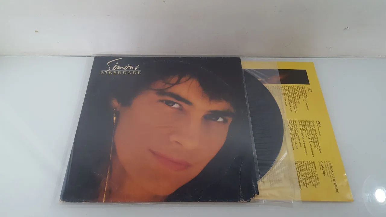 Vinil Simone