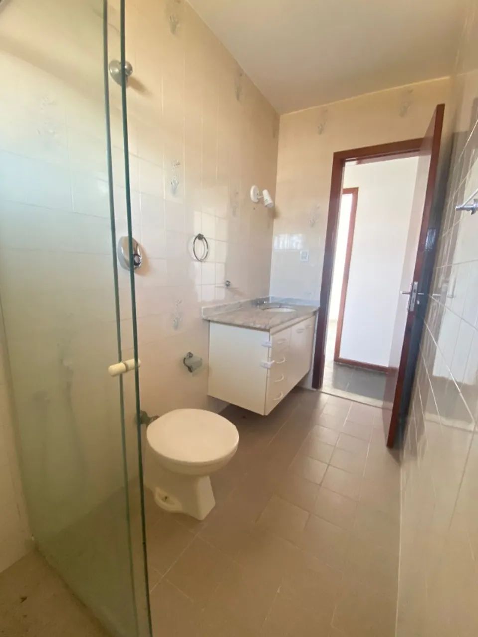 Aluguel Piratininga casa tipo SOBRADO ( o 2º pavimento) Niterói 3 quartos garagem quintal  - Foto 10