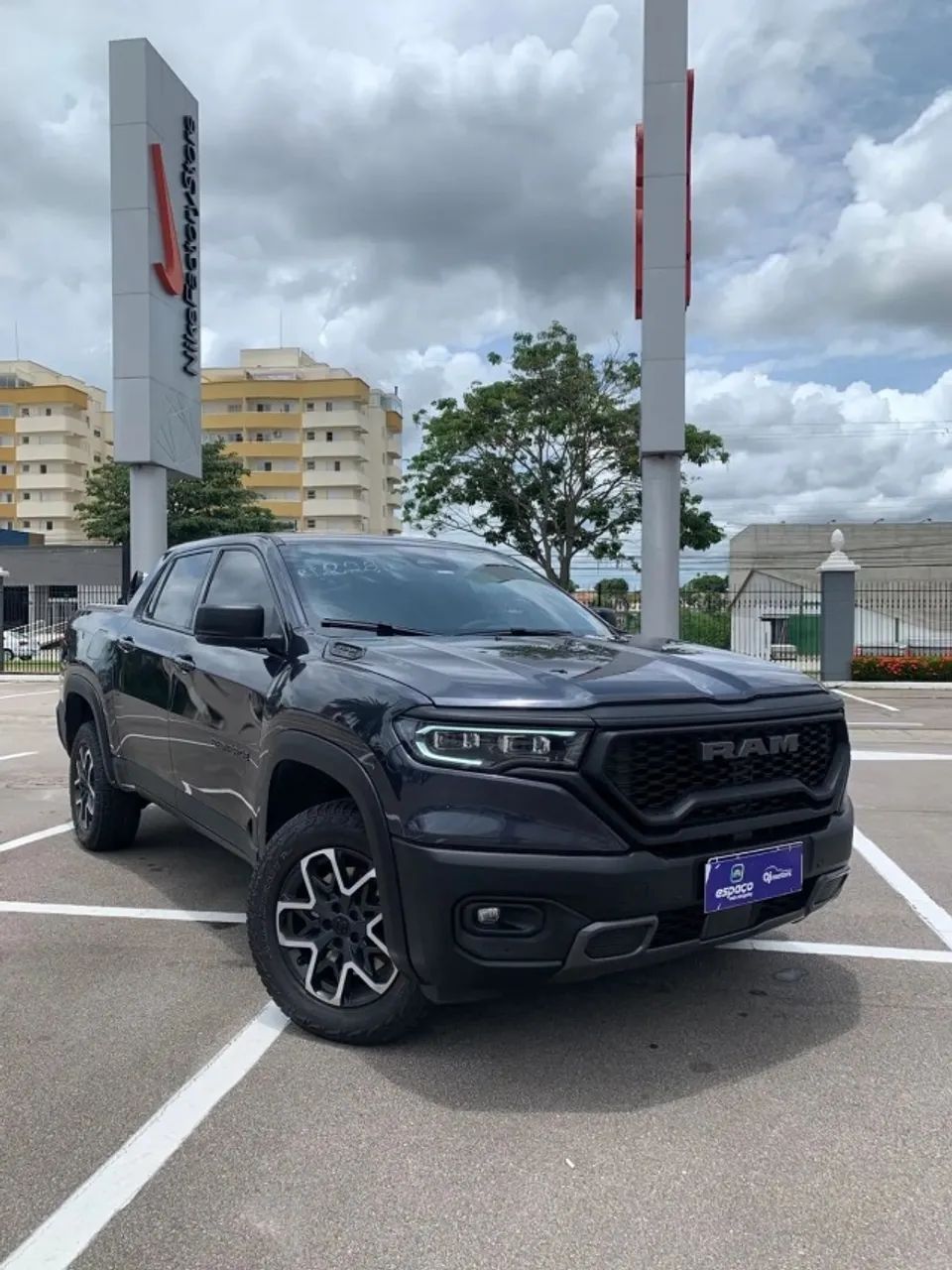 RAM RAMPAGE 2.0 HURRICANE 4 TB GASOLINA REBEL 4X4 AUT.