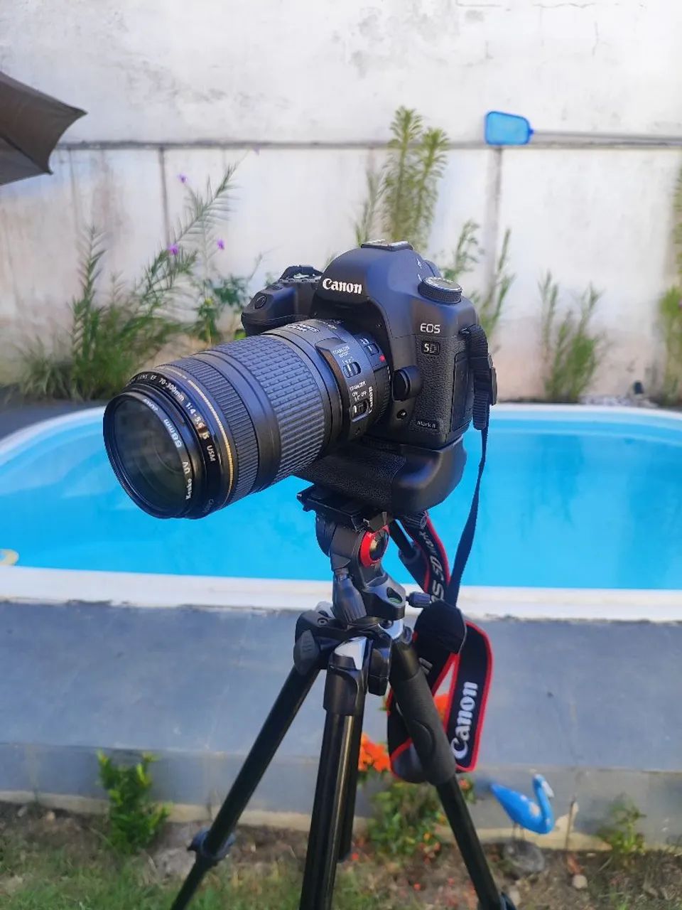 Canon EOS 5D Mark ii com lente 70-300mm+tripé manfrotto 